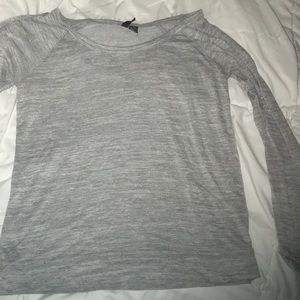 Grey thin sweater/top